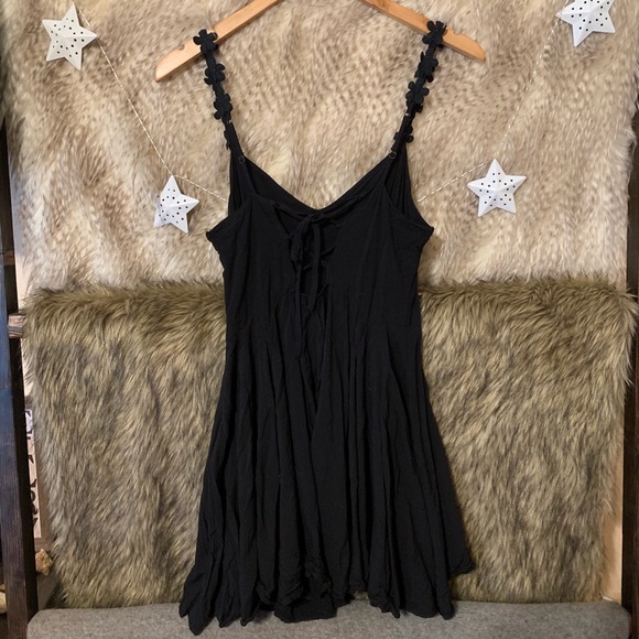 Kimchi Blue Black Daisy Strap Dress - Picture 4 of 5